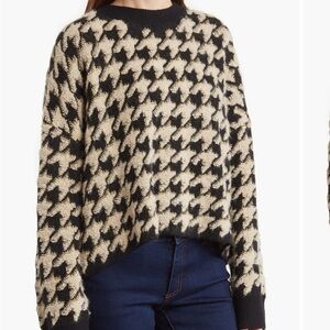 Max Studio Black and Cream Houndstooth Sweater